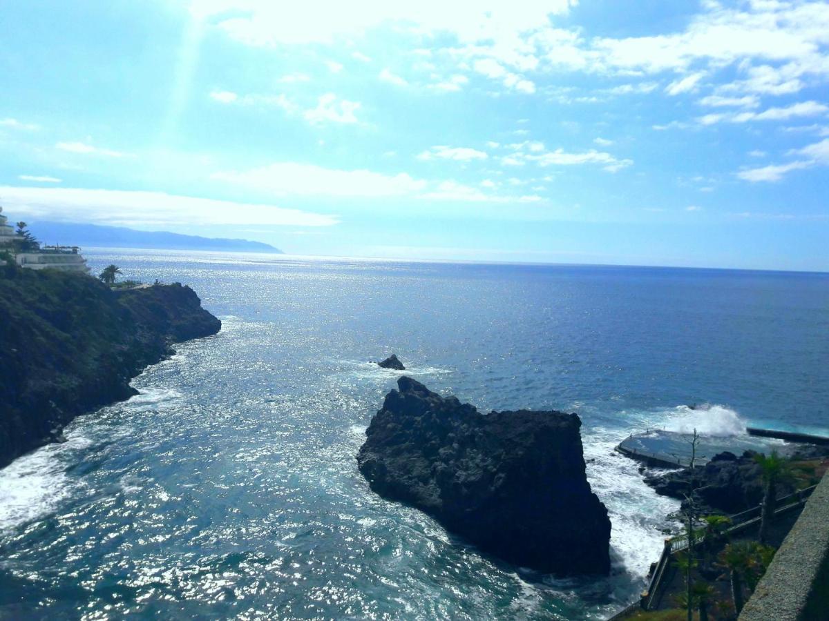 Large Terrace With Views On The Cliffs At Balcon De Gigantes *
