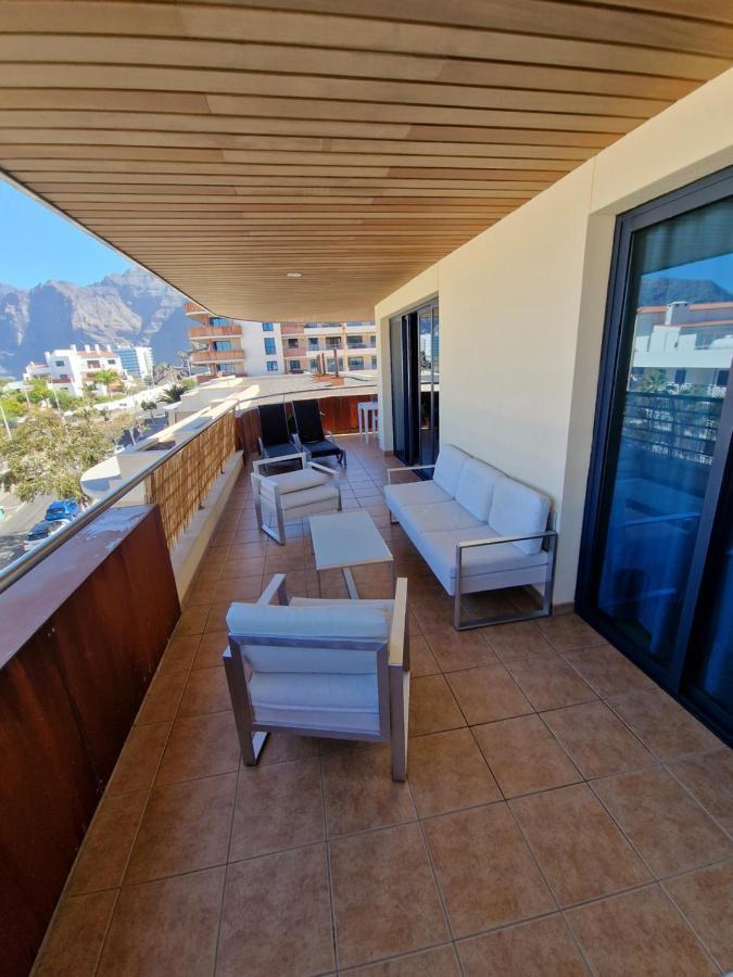 Large Terrace With Views On The Cliffs At Balcon De Gigantes * Puerto de Santiago (Tenerife)